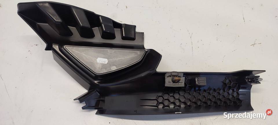 VOLVO XC40 OSŁONA PROGU LEWA 32296003