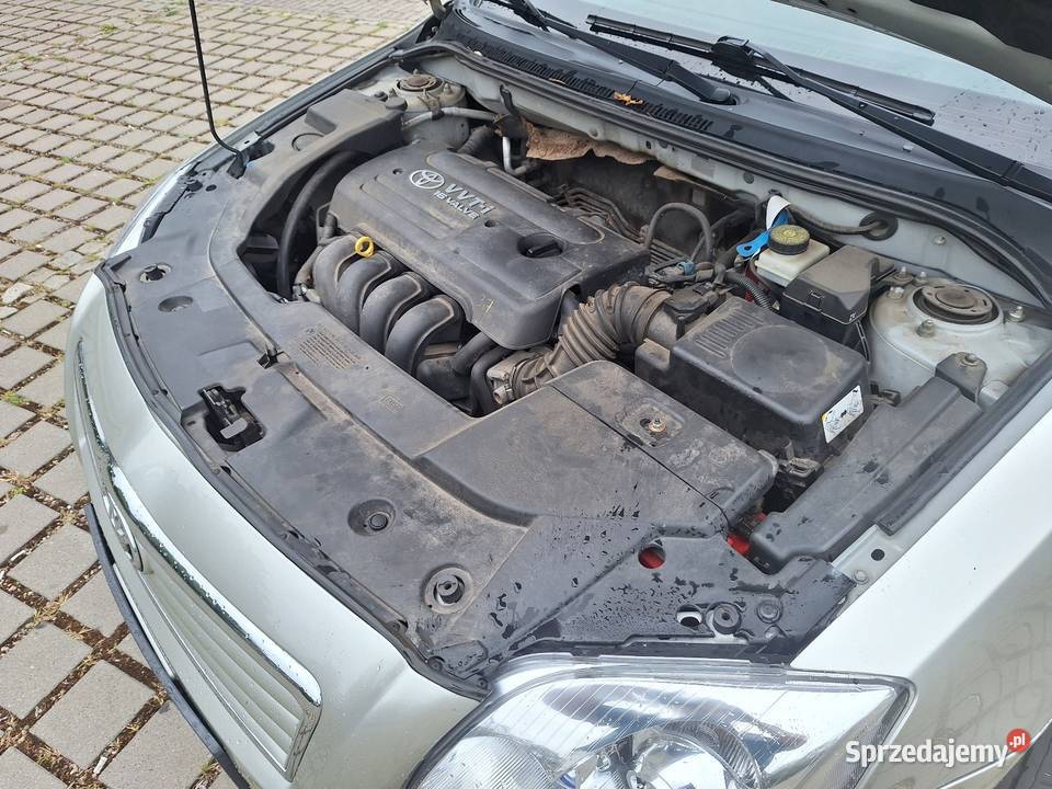 Toyota Avensis T25 18 benzyna pewny stan Avensis Łochów