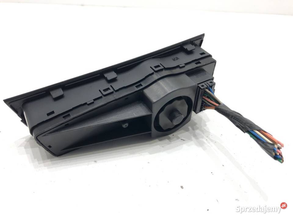 WŁĄCZNIK ŚWIATEŁ HYUNDAI i40 933003Z050 PRZYCISK