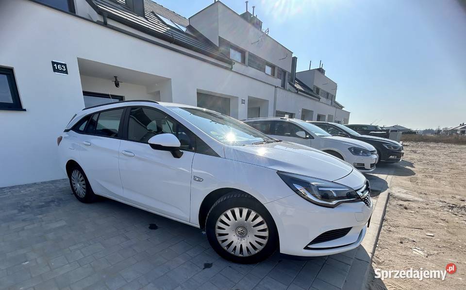 Opel Astra 2018r Września sprzedam
