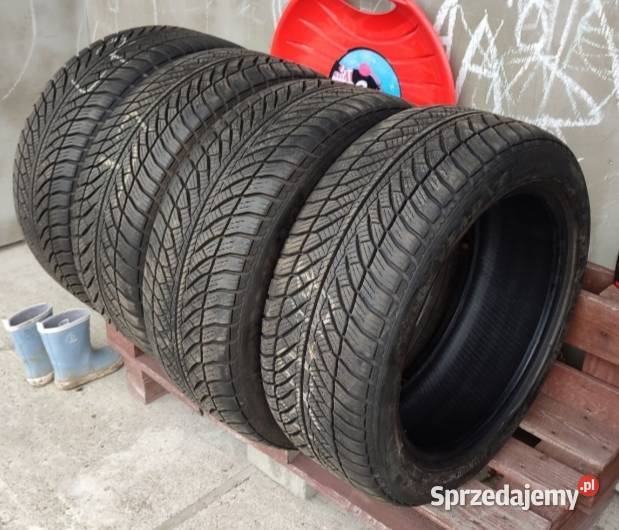Komplet opon Goodyear Ultragrip 8 45 wielkopolskie
