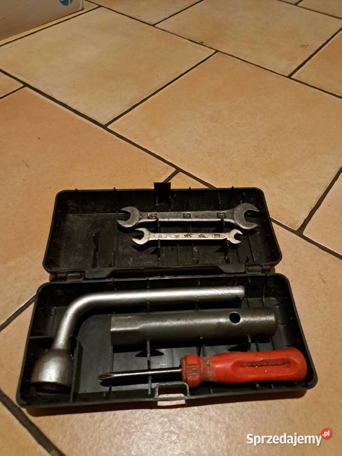 Klucze motor rower z czasów PRL Leszno sprzedam