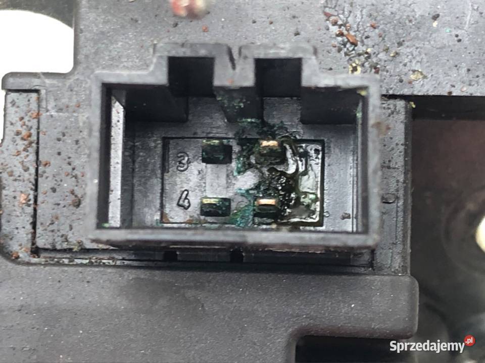 ZAMEK KLAPY TYŁ SKODA SUPERB II Kombi 0915 sprzedam