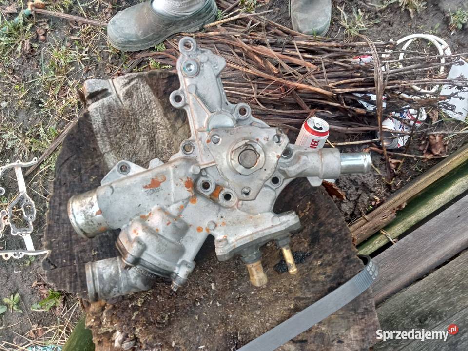 Pompa wody Corsa C 10 Rok produkcji 2001 Pozostałe Lekarty