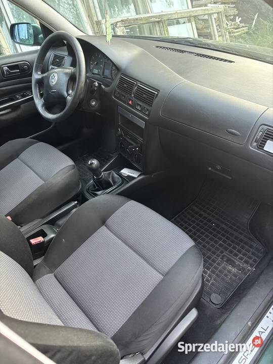 Volkswagen Golf IV 14 16V zielony Chojnice