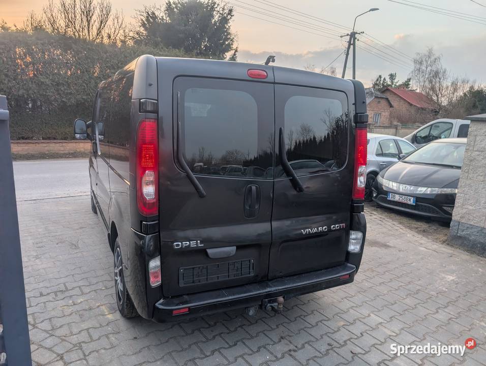 Opel Vivaro 2012 20 TDCi 198 stan Rok produkcji 2012 Góra Kalwaria
