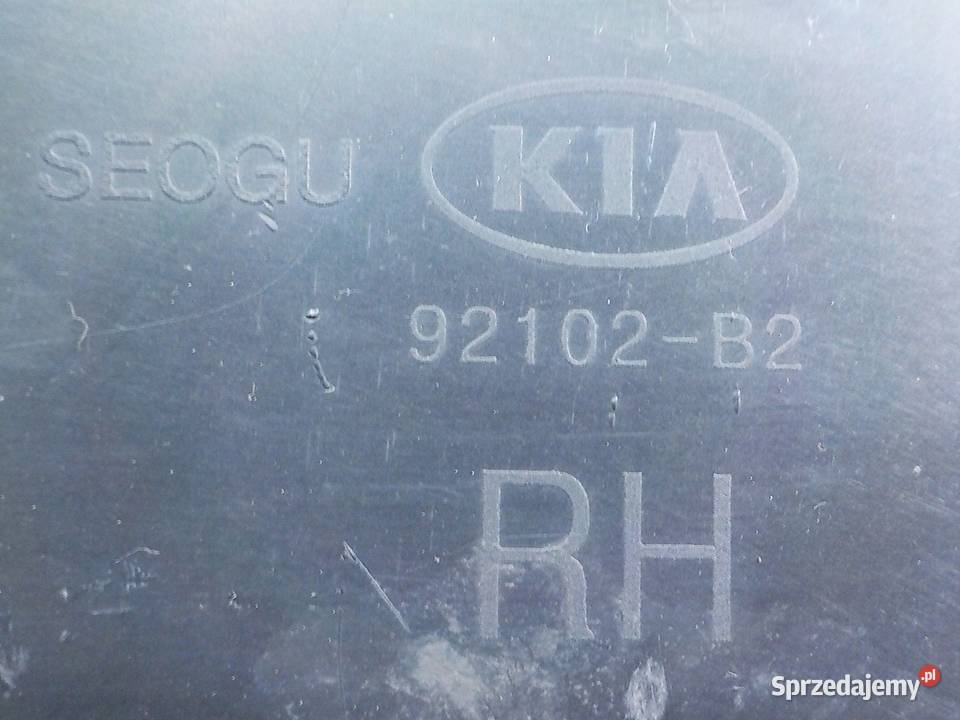 KIA SOUL II 16 CRDI 15r 5D lampa prawa przod osobowe Suków