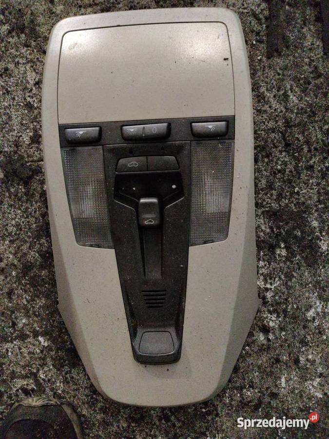 Lampka podsufitki oświetlenie kabiny Volvo v50 osobowe