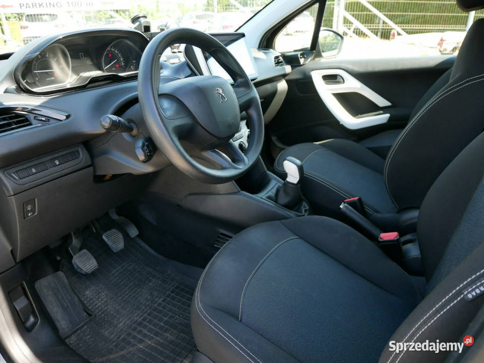 Peugeot 208 12 68 Like 5D Navi Nowy rozrząd światła do jazdy dziennej Goczałkowice-Zdrój sprzedam