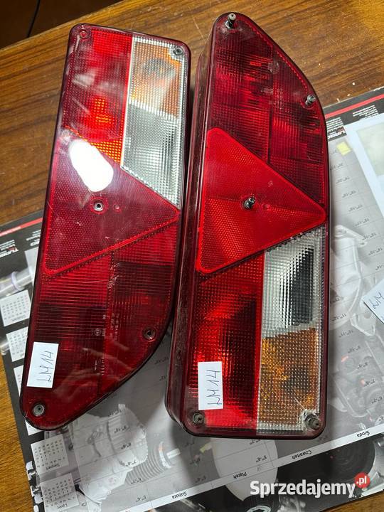 Lampy DE GREFF CARAVAN prawa lewa do przyczepy Grzebowilk