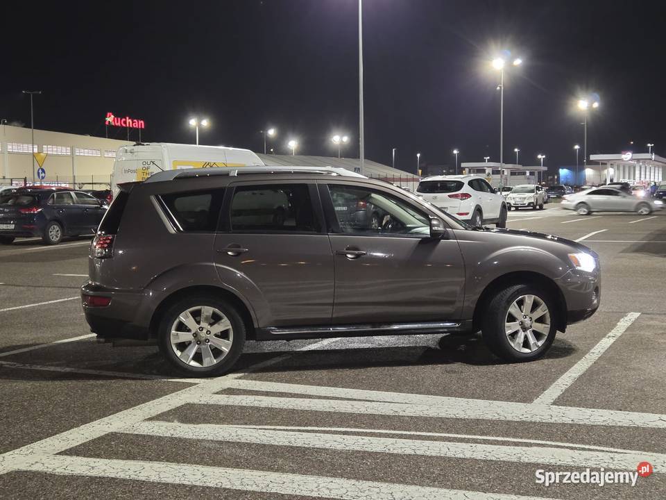 Mitsubishi Outlander 20 DiD 2010r pełne mazowieckie Warszawa