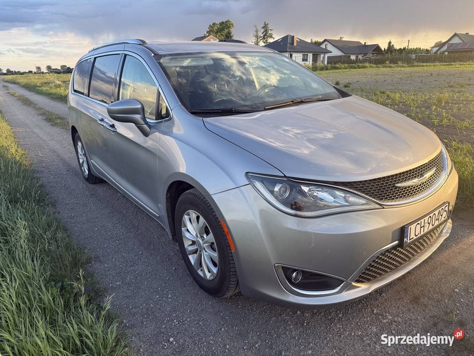 Chrysler Pacifica 2018 r 36 bogate wyposażenie elektrochrom. lusterko wst. Pacifica Chełm