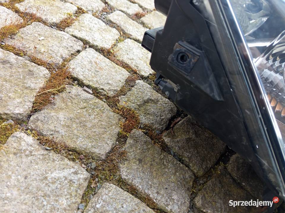 Reflektor prawy seat Leon orginalny 2012 Rzeszów sprzedam