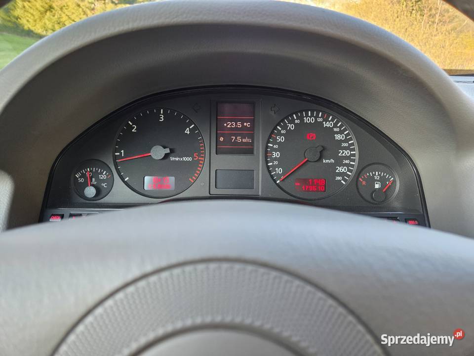 Audi A8 D2 25 TDI quattro manual Suwałki