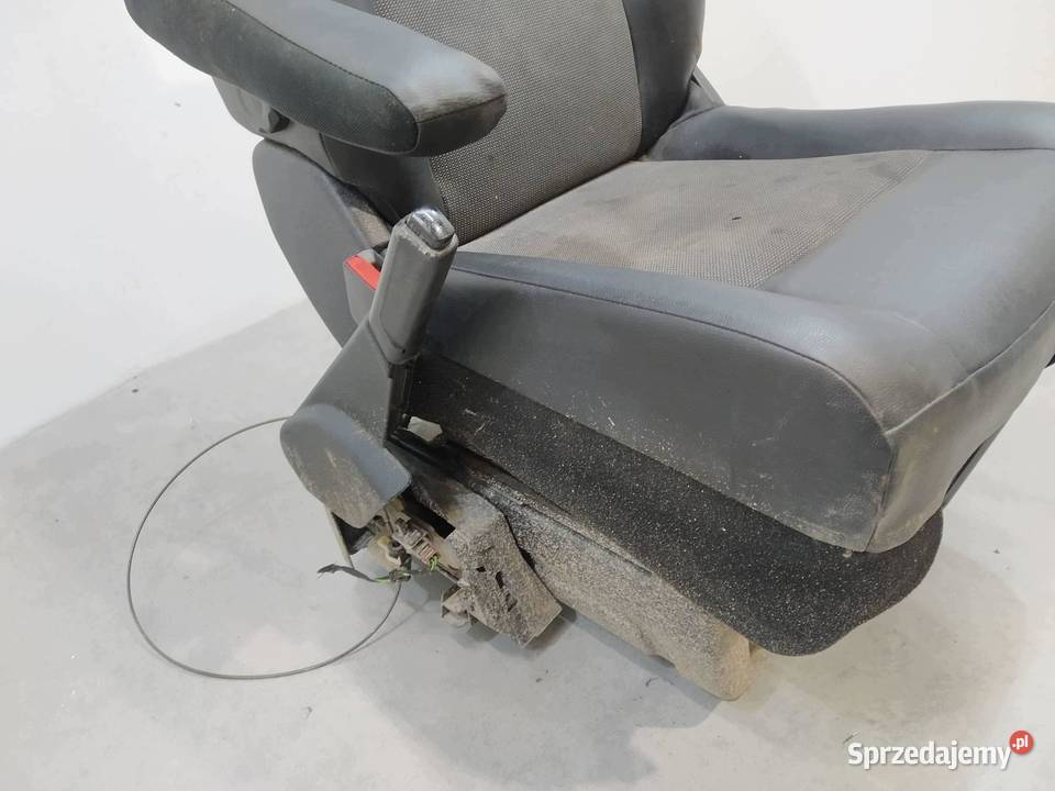 FOTELE LEWA KIEROWCY EXPERT Toyota ProAce II