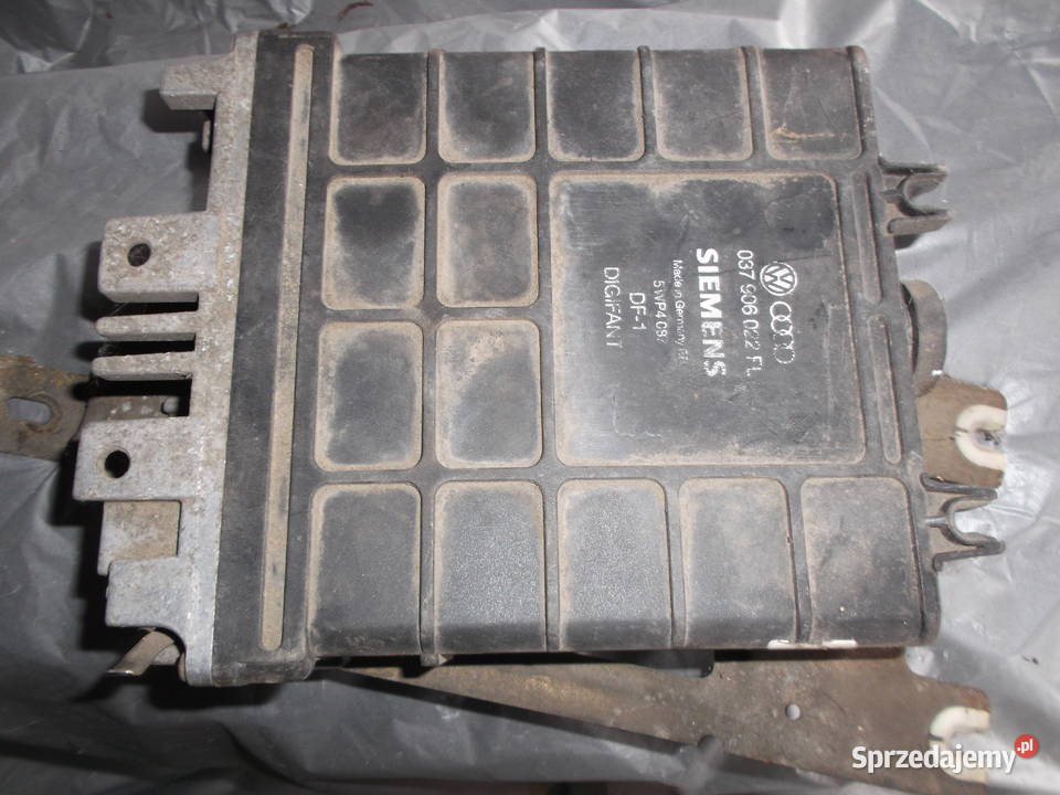 AUDI VW T4 PASSAT GOLF SEAT SIEMENS 037 906 022 Świerzawa