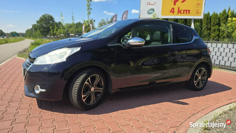 Peugeot 208 Super Wyposażenie Skóra Lekko VAT marża mazowieckie Karczew sprzedam