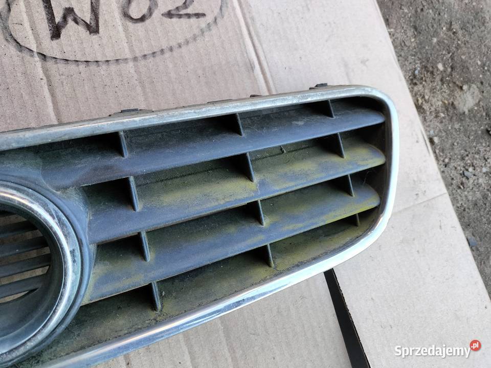 AUDI A38L A3 8L ATRAPA ATRAPKA ZDERZKA GRILL