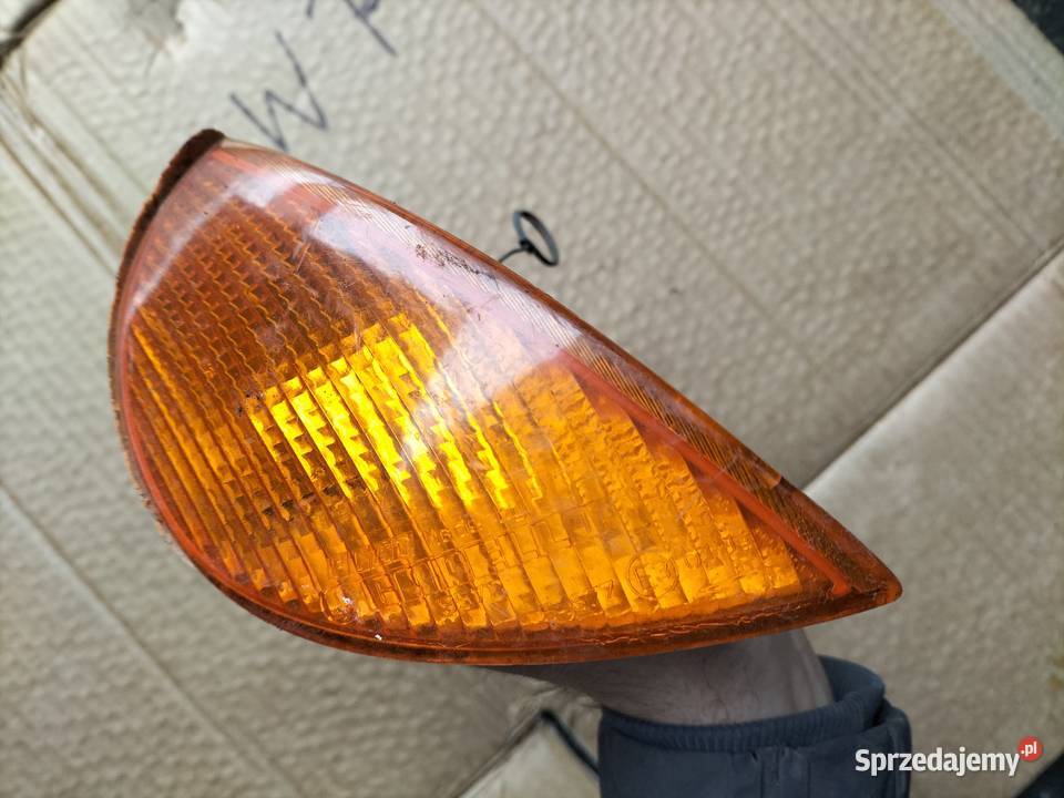 KIERUNKOWSKAZ PRAWY Fiat Seicento Części lubelskie sprzedam