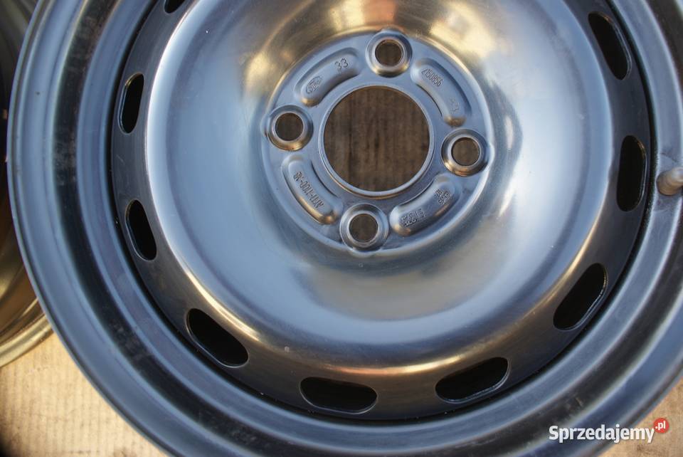 6Jx15 4x108x6345 ET375 Ford Fiesta B Puma Mazda stalowe Samochodowe Dynów sprzedam