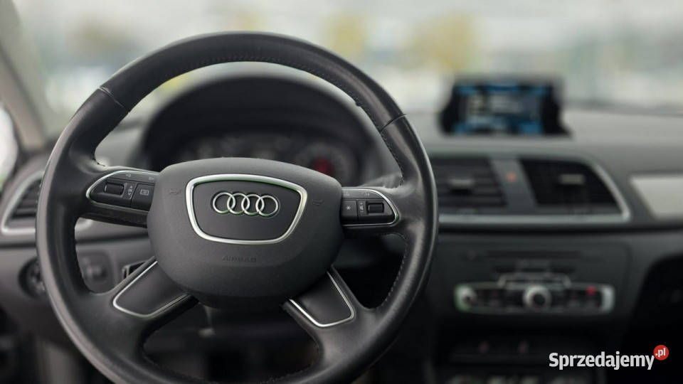 Audi Q3 bixenon ledy navi mały przebieg I ASR (kontrola trakcji) Lębork