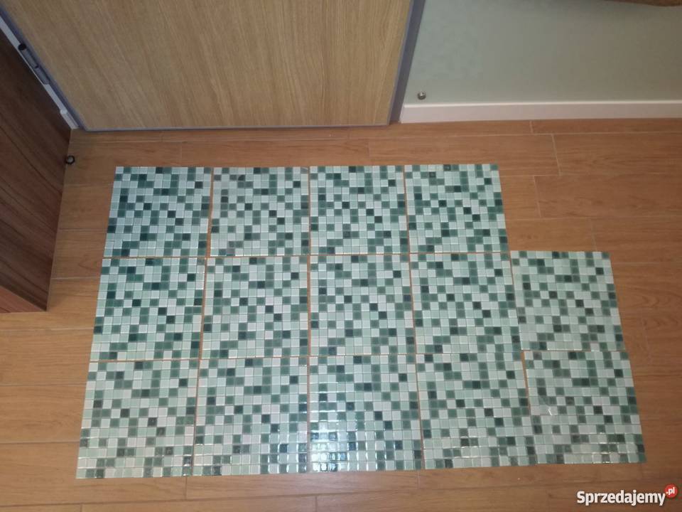 Niepowtarzalna szklana mozaika GLASSPOINT 25 x Warszawa