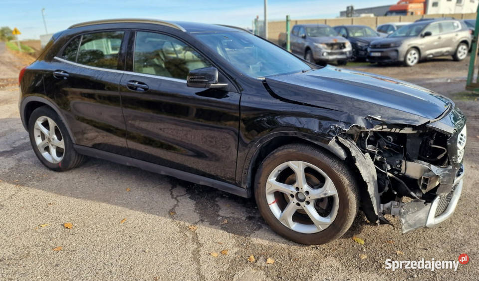 Mercedes GLA 220 Gla Mercedes-Benz