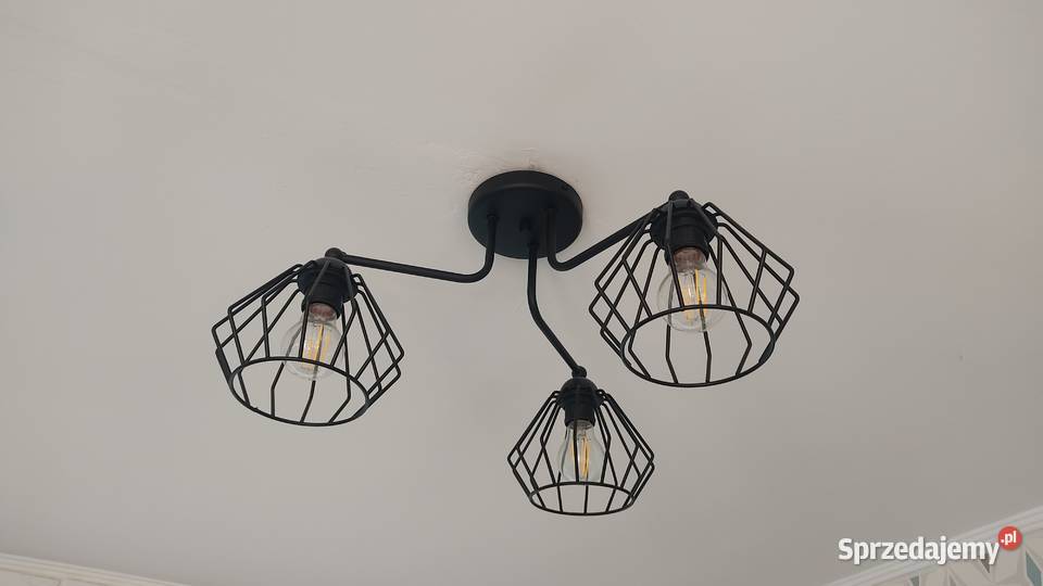 Ozdobna lampa sufitowa czarna stylowa