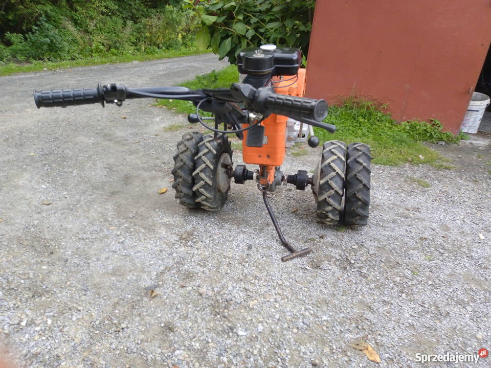 Traktorek jednoosiowy fortschritt e931 w Ifa Nowa Słupia