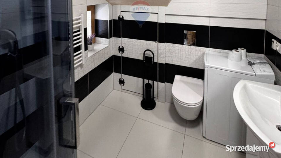 DWA DOMY W CENTRUM W RATUŁOWA mieszkalny