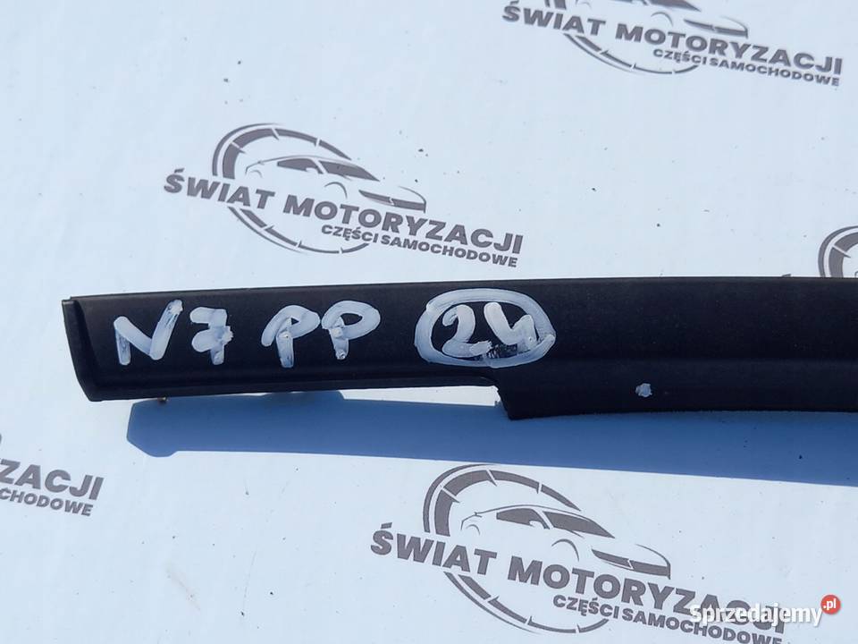 NISSAN MICRA V K14 19r listwa zgarniająca prawa Listwy Kielce