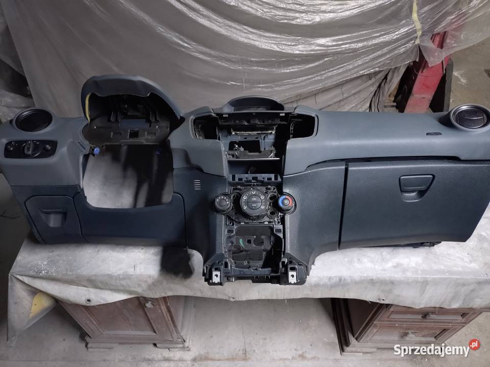 Konsola ford fiesta Mk 7 Samochody na części Kalisz