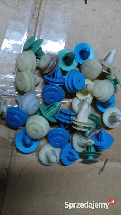 nissan xtrail t30 kołki spinki ślizgi Rok produkcji 2005 Goleniów