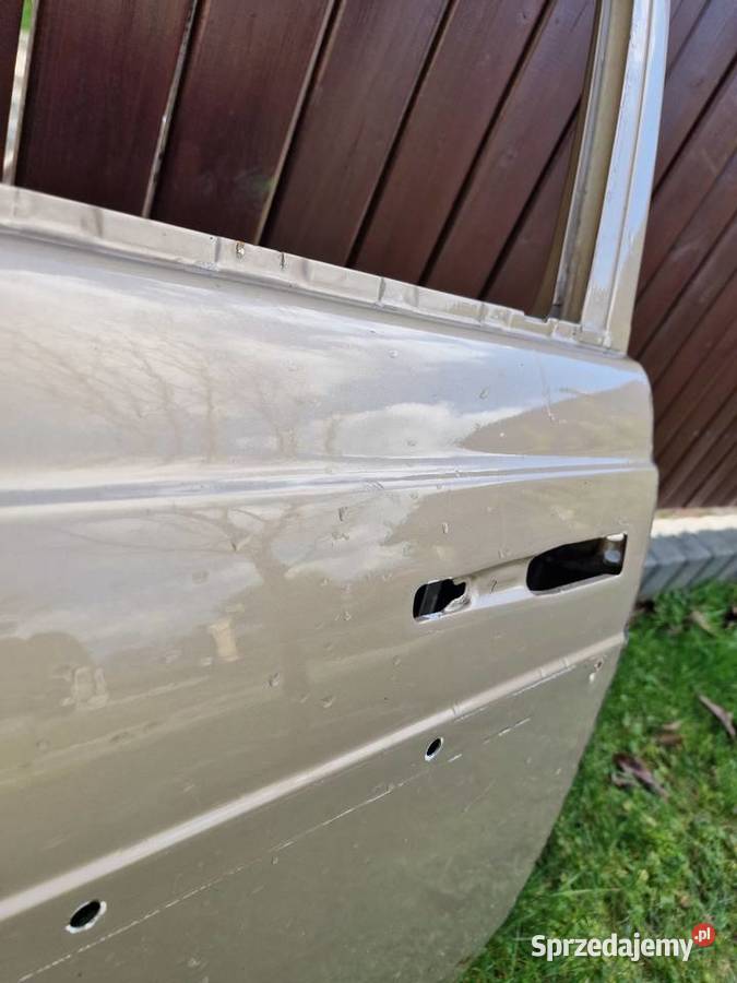 Drzwi przód lewe i prawe Mercedes W123 Biały Kościół