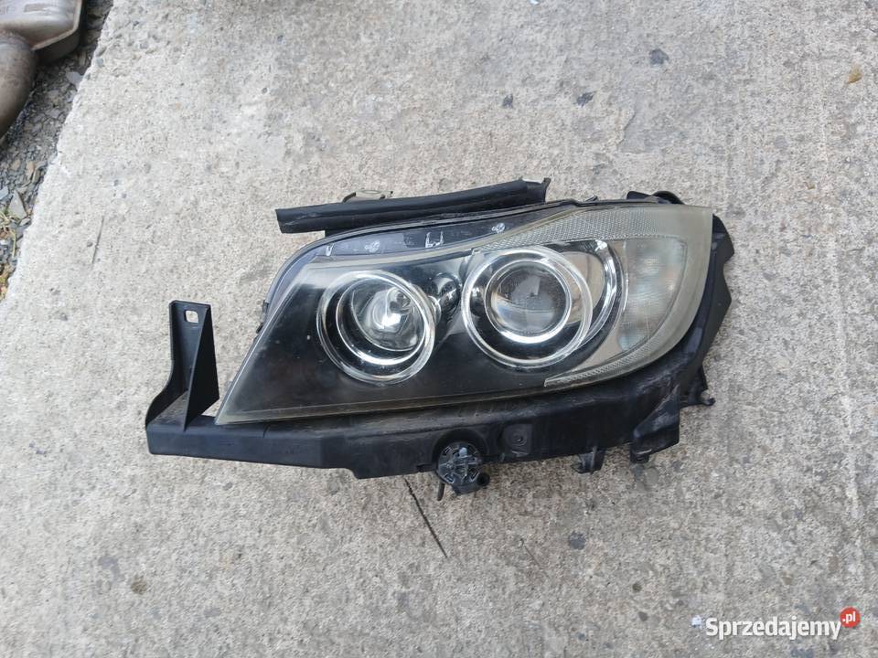 Prawa lampa przednia przód BMW E90 E91 BiXenon Radłów