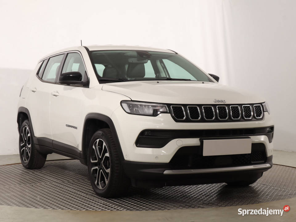 Jeep Compass 15 Turbo eHybrid światła przeciwmgielne Katowice