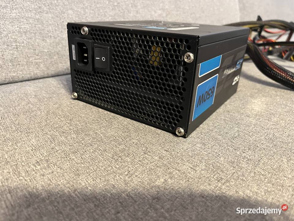 Zasilacz OCZ ZS Series 650W 62Pin 6Pin PCIE 650W Radom