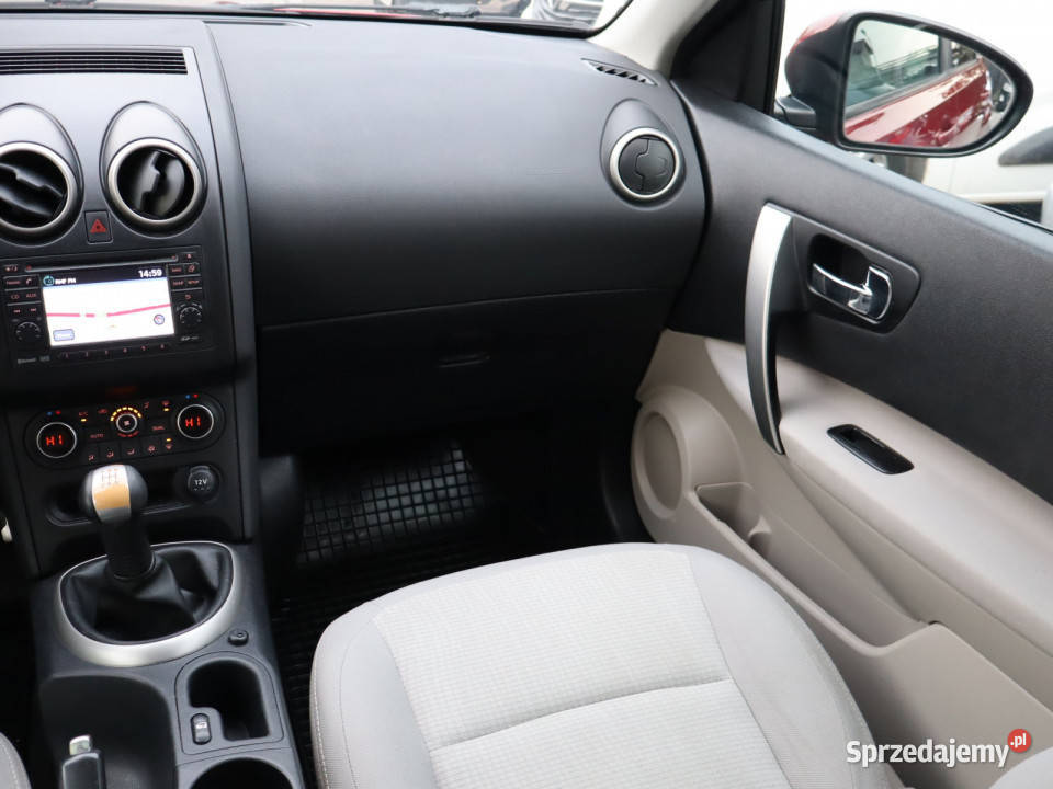 Nissan Qashqai 16 1598cm3 śląskie Katowice