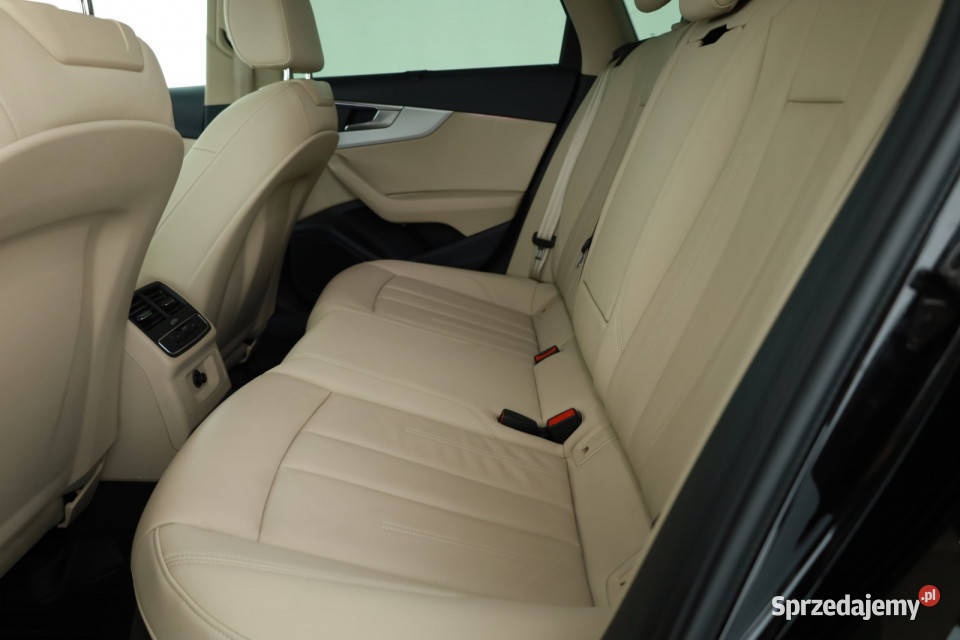 Audi A4 40 TDI łopatki zmiany biegów Piaseczno