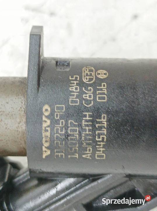 WTRYSKIWACZ 31272690 0445116016 24 D Volvo XC 70