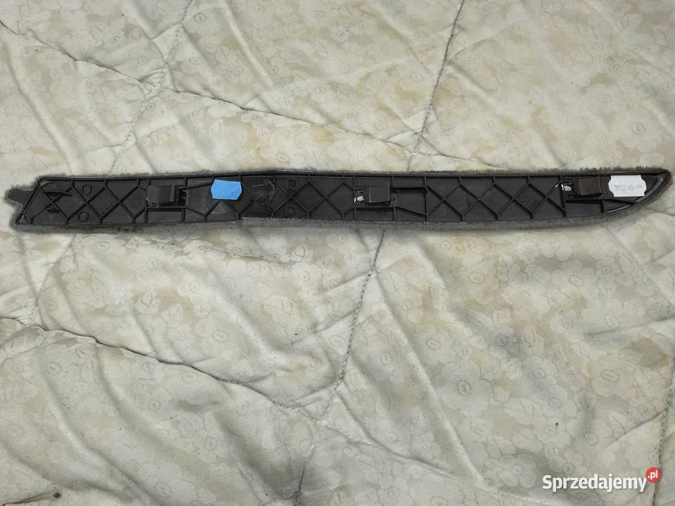 Tapicerka tunelu środkowego dolna GRAU BMW E60 Tapicerki samochodowe Poręba
