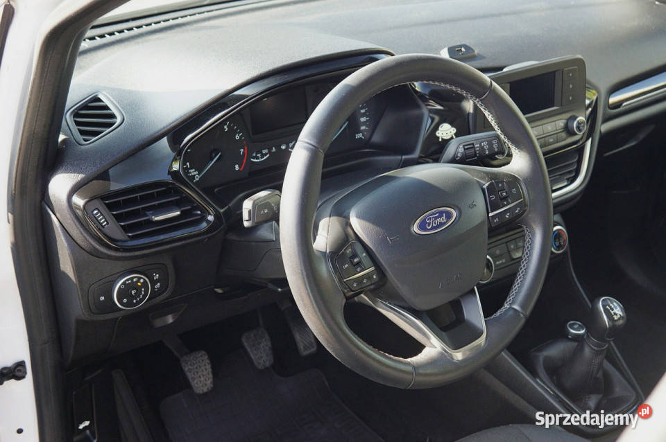 Ford Fiesta salon Polska pięknie jeździ Mk8 2017 asystent pasa ruchu mazowieckie Warszawa