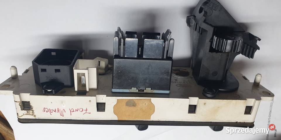 Konsola panel nawiewu Ford Mondeo Mk1 Reszel