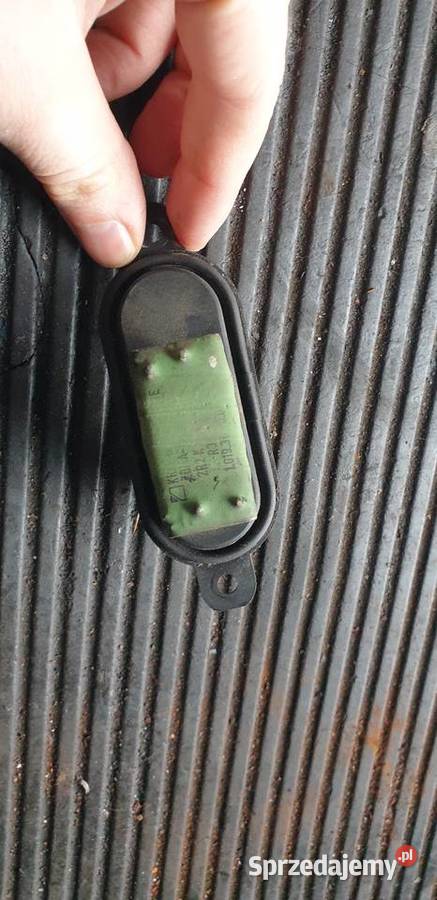 Sprzedam opornice Golf 3 osobowe lubelskie Puławy