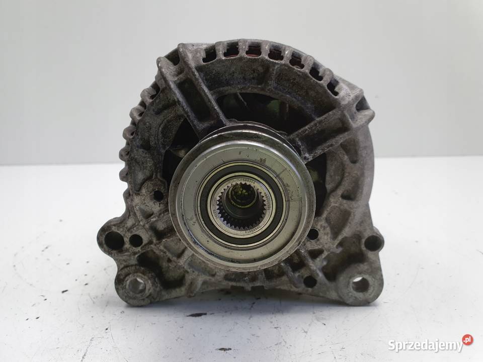 VW Passat B7 20 TDI ALTERNATOR Janów