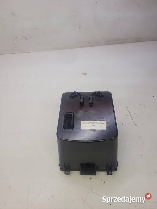 SCHOWEK PÓŁKA TUNELU AUDI A8 D4 4H0863075N Przystajń