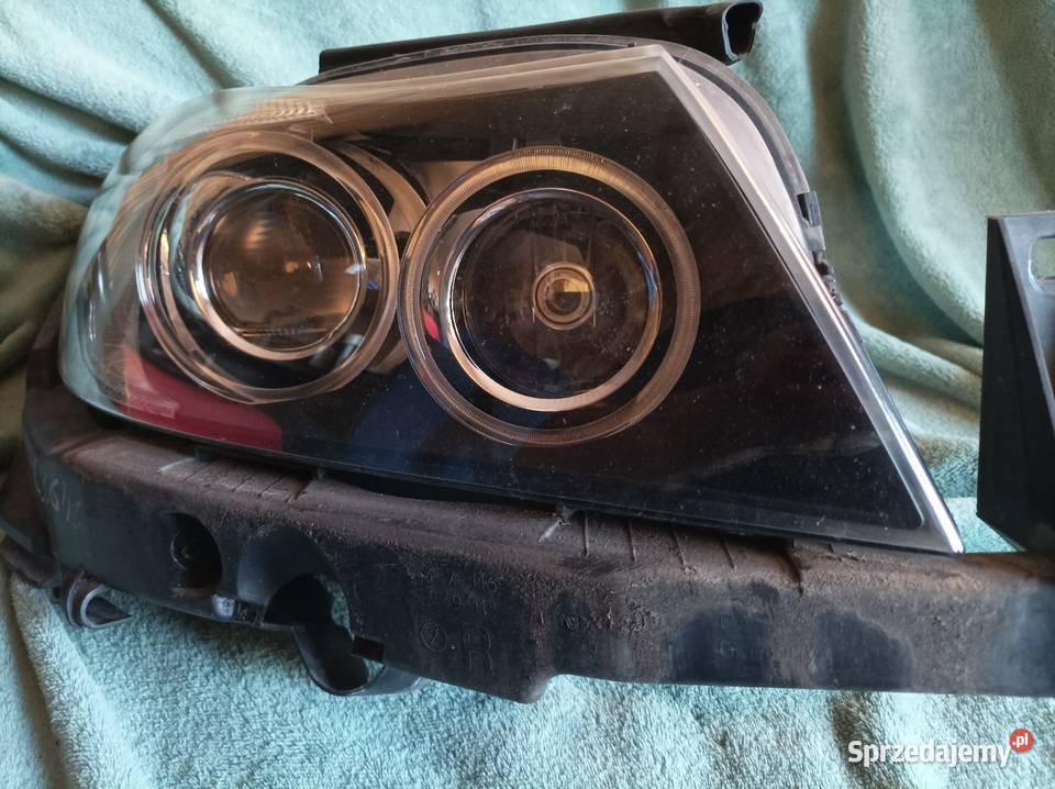 Lampa prawa lewa Xenon dynamic skrętny BMW E90 Rok produkcji 2006 Włocławek