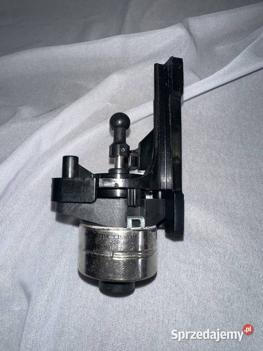 AUDI A4 B8 8K LIFT 1215 SILNICZEK REGULACJI Leszno