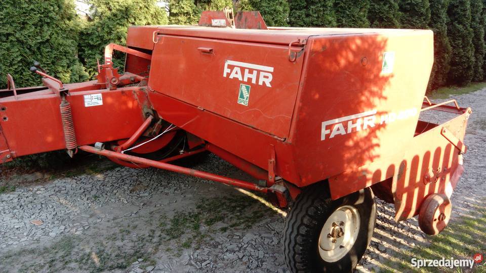 Prasa kostkująca DEUTZ FAHR HD 400 Cmolas