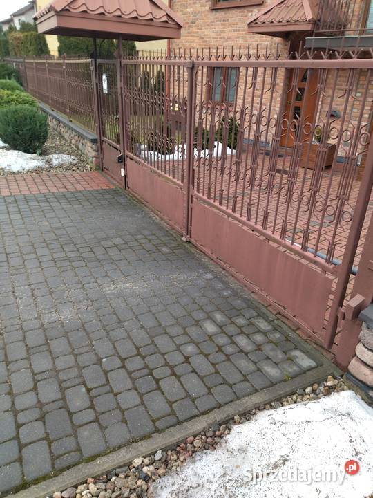 Brama przęsła złomu uzytkowego Tłuszcz